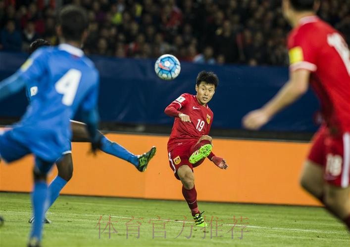 世预赛：姜宁戴帽杨旭建功 国足4-0击败马尔代夫