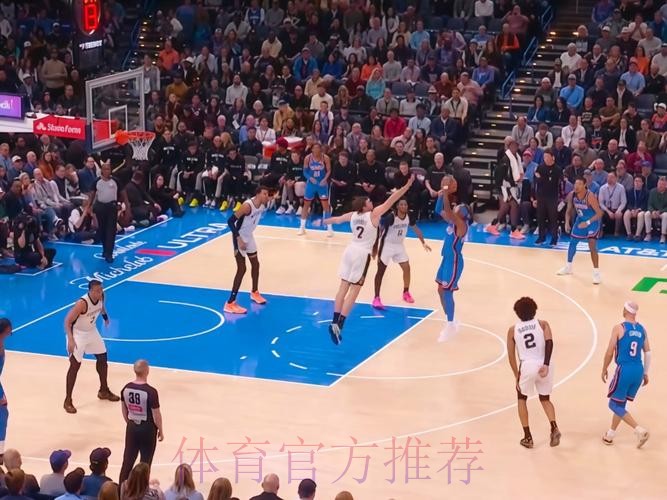 亚历山大34+5+5被批胜之不武，文班亚马历史第二人，雷霆复仇马刺